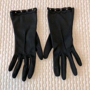 Vintage 50s or 60s nylon gloves, wrist length, black